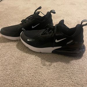 Nike AirMax 270